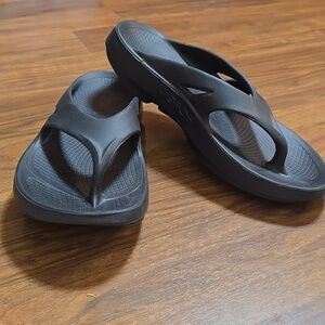 OOFOS OOriginal Flip Flop